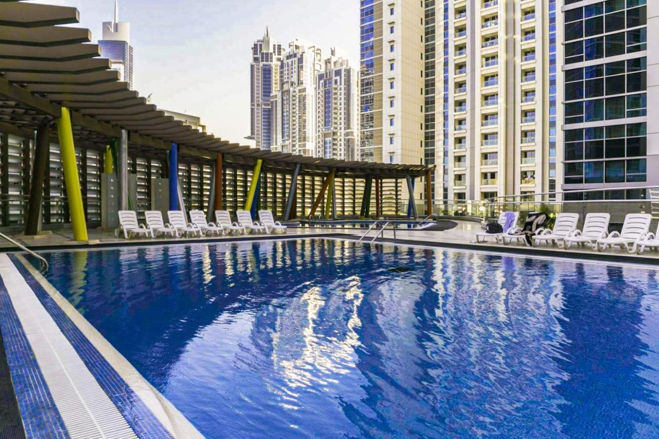 Higuests - Roomy Apt With Infinity Pool Close To Burj Khalifa Dubaj Exteriér fotografie